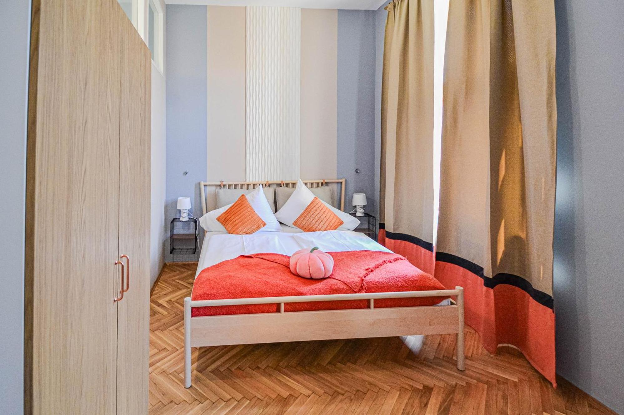 Appartamento Celebration Flat By Ruterra Praga Esterno foto